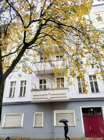 helle, möblierte 1-Zimmer-Wohnung mit Süd-West-Balkon in Charlottenburg — photo 1